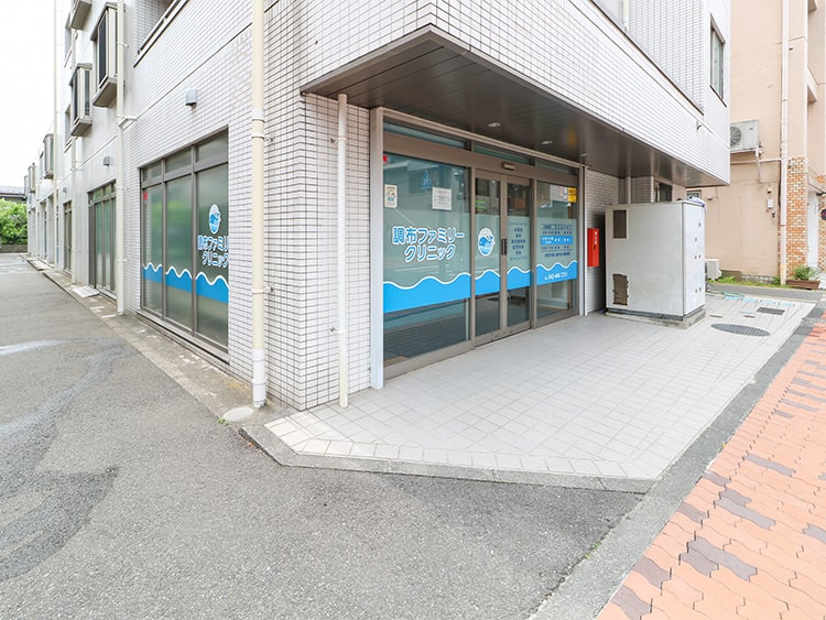 そのまま進むと、左手に当院がございます。